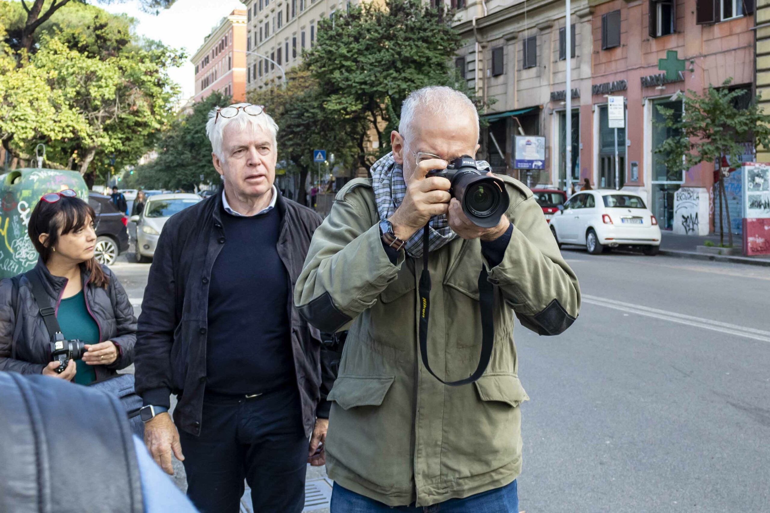 Corso di fotografia intermedio - photowalk a san lorenzo, Roma.