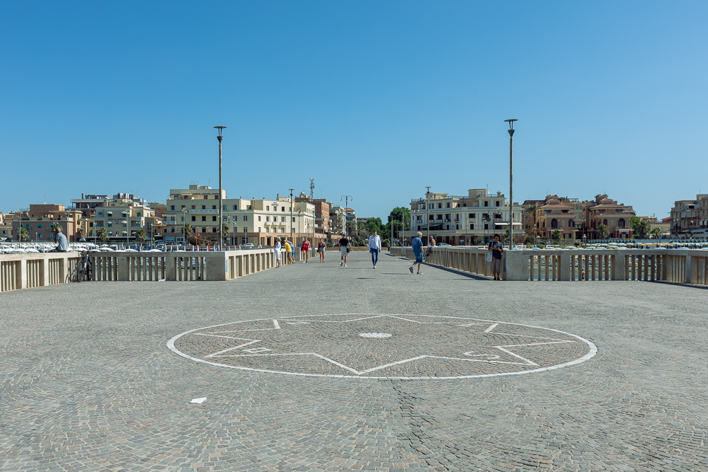 Parioli Fotografia | Ostia tifa Ostia. E odia il suo mare. Parioli Fotografia | Ostia tifa Ostia. E odia il suo mare.
