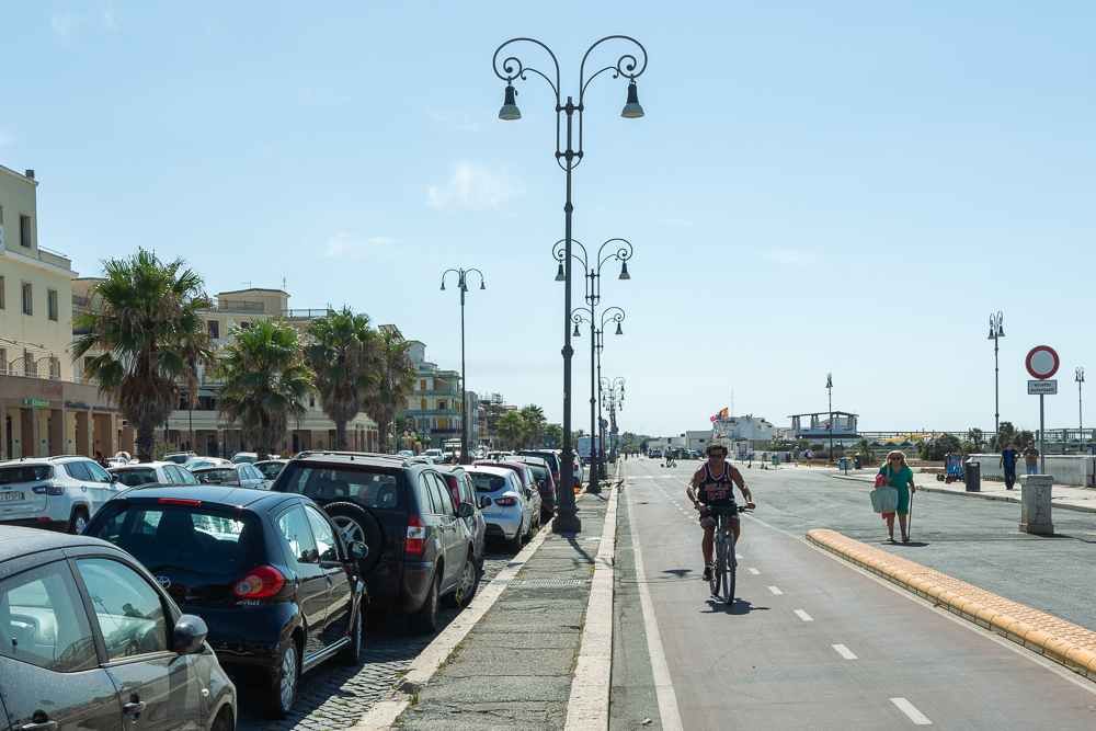 Parioli Fotografia | Ostia tifa Ostia. E odia il suo mare. Parioli Fotografia | Ostia tifa Ostia. E odia il suo mare.